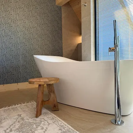 Mikulski كرينيتسا زدروي